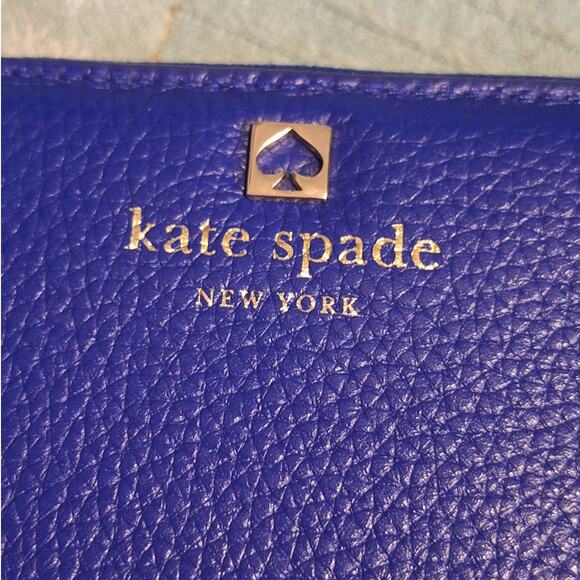 Kate Spade Laurel Way Neda Large Pebbled Leather Zip Up Cornflower Blue wallet - Picture 2 of 7